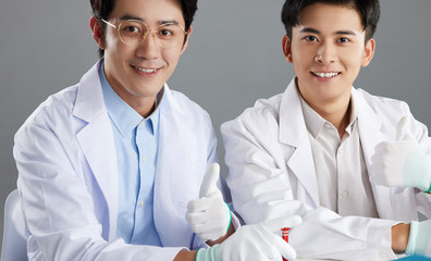 雙軌并行 汽車美容與二手日用百貨的多元經營探索